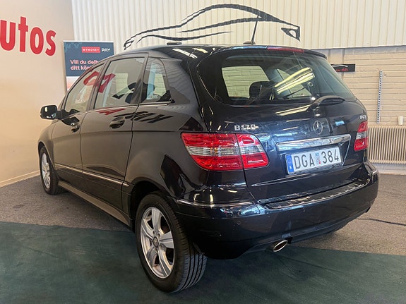 Mercedes-Benz B170 5 of 10