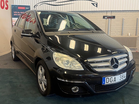 Mercedes-Benz B170 3 of 10