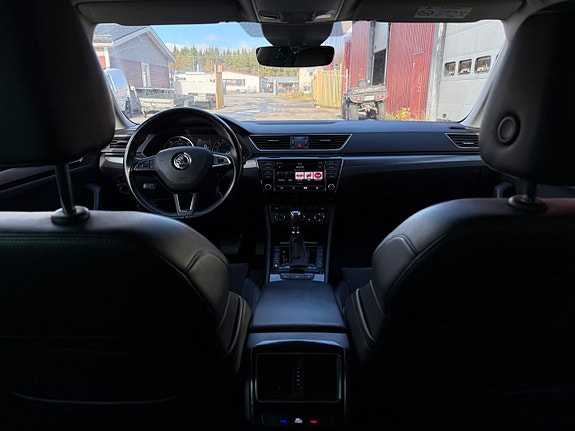 Skoda Superb 15 of 28