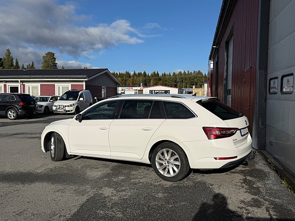 Skoda Superb 5 of 28
