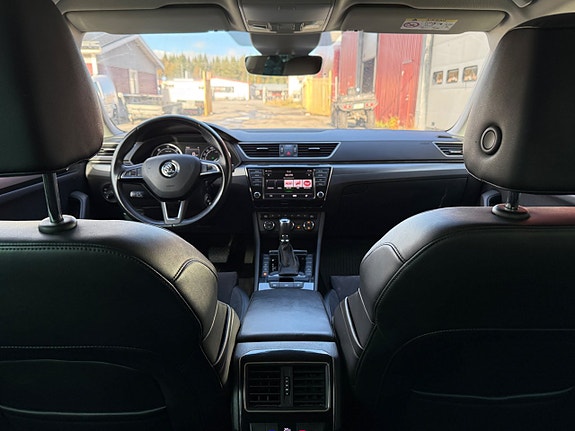 Skoda Superb 16 of 28