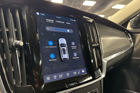 Volvo V90 Cross Country 17 of 29