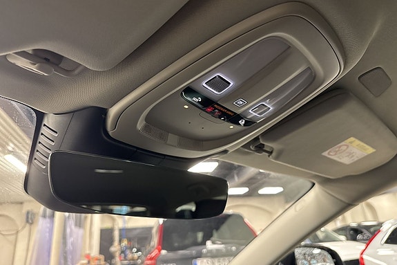 Volvo V90 Cross Country 27 of 29