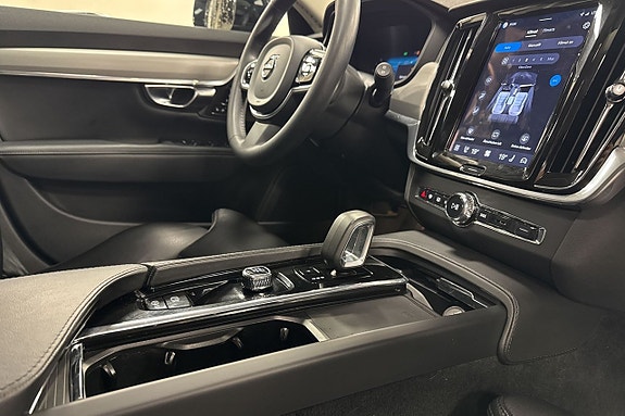 Volvo V90 Cross Country 21 of 29