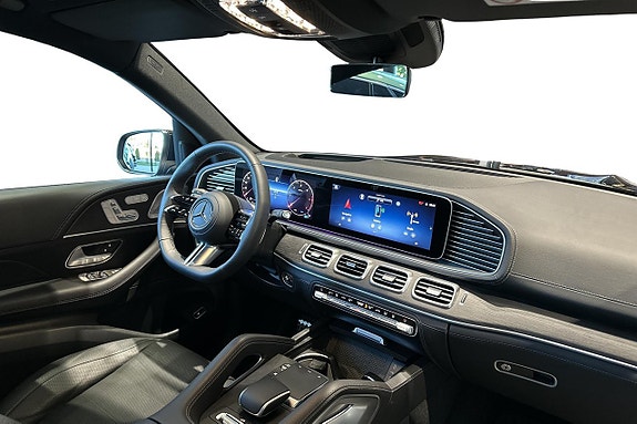 Mercedes-Benz GLS450 d 10 of 26