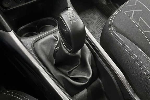 Peugeot 2008 12 of 19