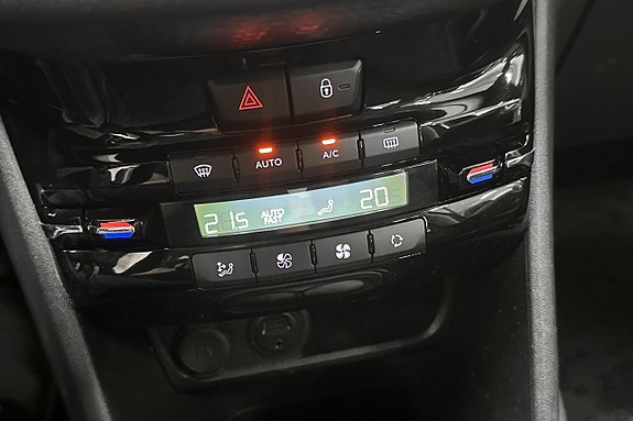 Peugeot 2008 13 of 19