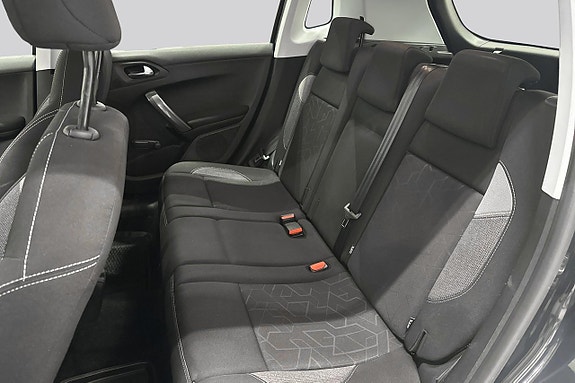 Peugeot 2008 9 of 19
