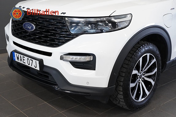 Ford Explorer 2 of 30