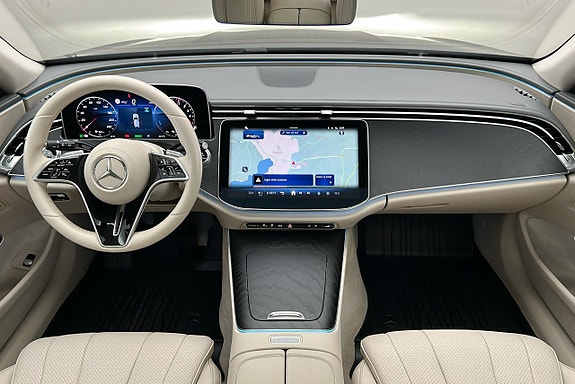 Mercedes-Benz E300 de 6 of 29