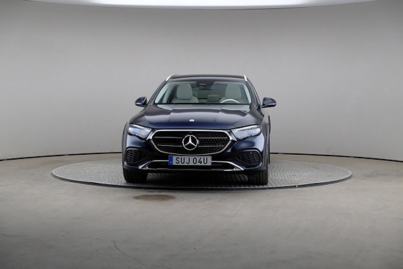 Mercedes-Benz E300 de 3 of 29