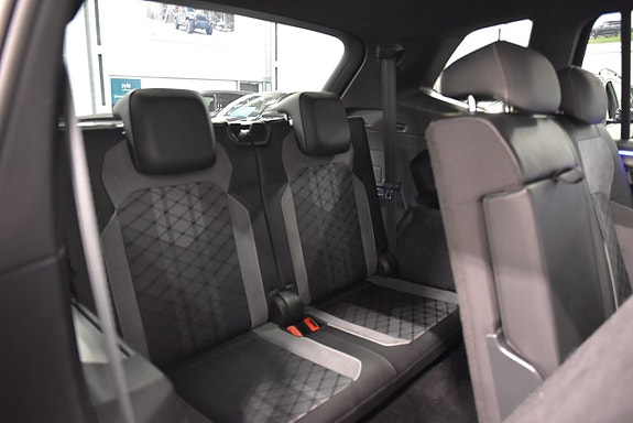 Volkswagen Tiguan Allspace 14 of 23