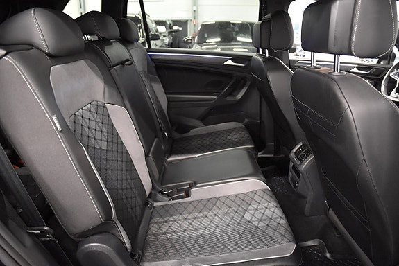 Volkswagen Tiguan Allspace 13 of 23