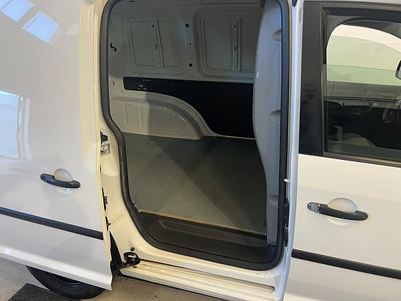 Volkswagen Caddy 15 of 19