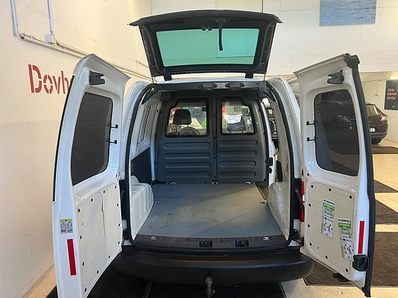 Volkswagen Caddy 16 of 19