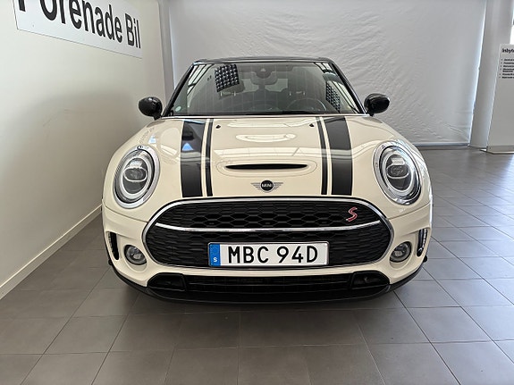 MINI Clubman Cooper SD 2 of 15