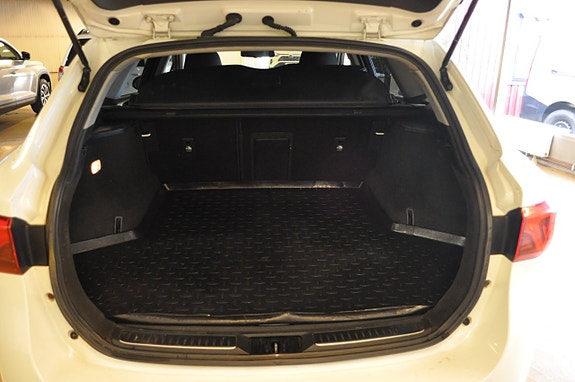 Toyota Avensis 14 of 14