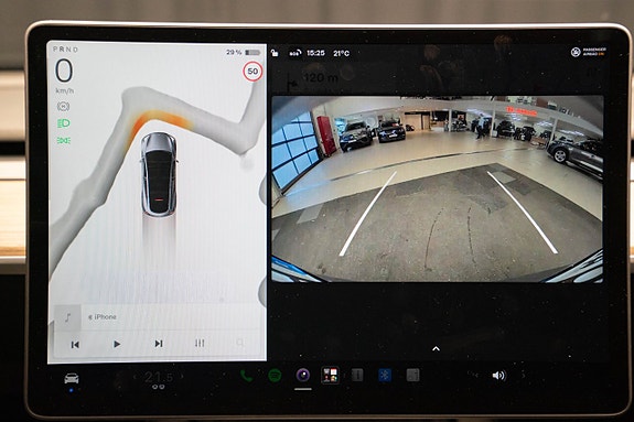 Tesla Model Y 15 of 22