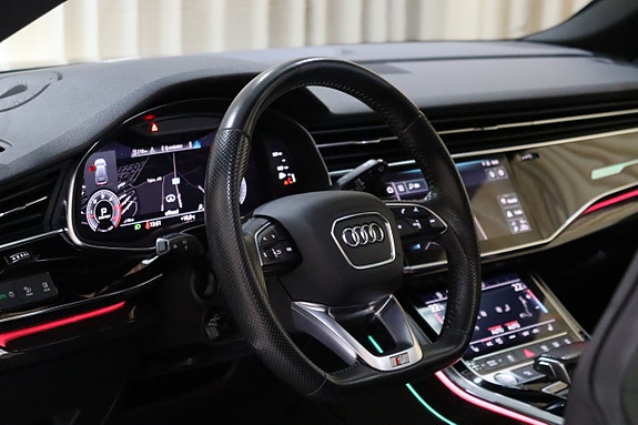 Audi Q8 14 of 30