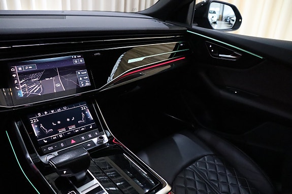 Audi Q8 28 of 30