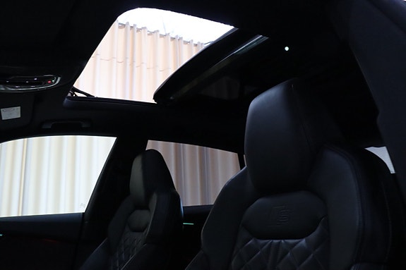 Audi Q8 17 of 30