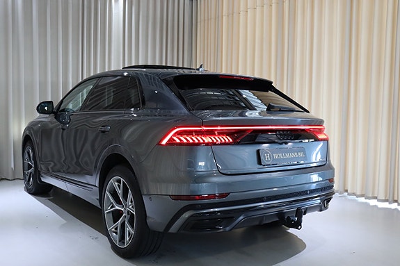 Audi Q8 7 of 30