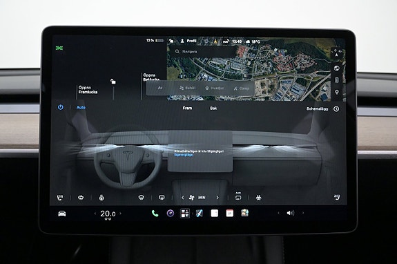 Tesla Model Y 20 of 27