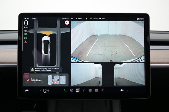 Tesla Model Y 18 of 27