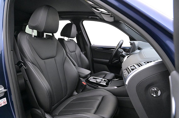 BMW iX3 13 of 27