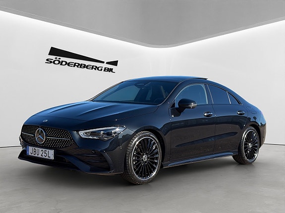 Mercedes-Benz CLA200 3 of 30