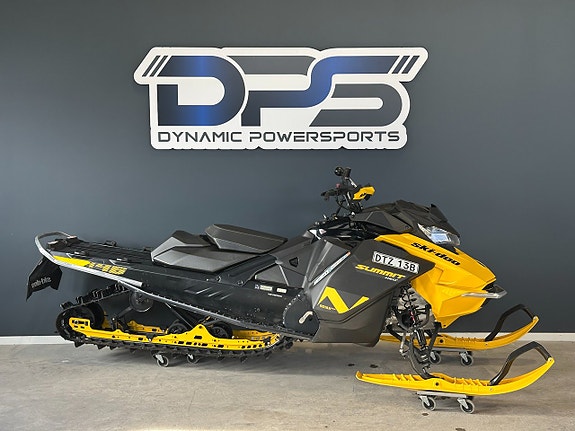 Ski-doo Summit NEO+