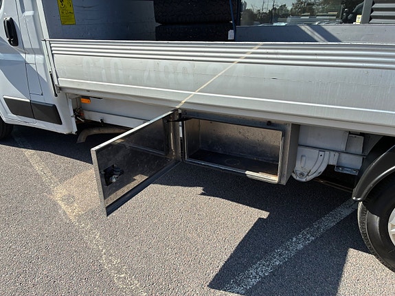 Peugeot Boxer 12 of 12