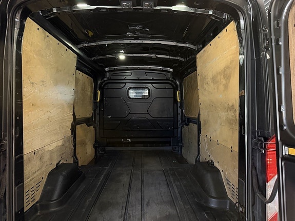 Ford Transit 15 of 30