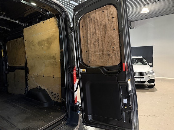 Ford Transit 16 of 30