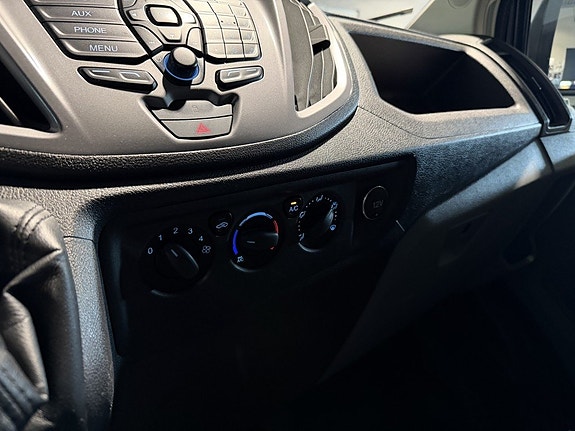Ford Transit 26 of 30