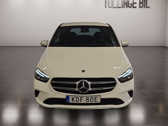 Mercedes-Benz B180 d 8 of 18