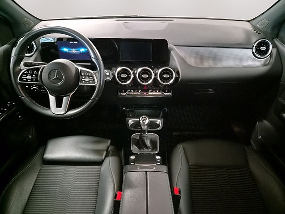 Mercedes-Benz B180 d 13 of 18