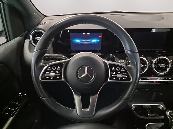 Mercedes-Benz B180 d 15 of 18