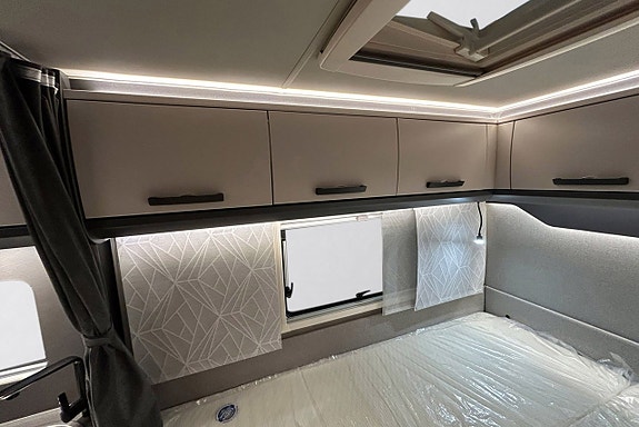 Knaus L!VE TI PLATINUM SELECTION 590 MF AUTOMAT Franskbädd ADAPTIV Farthållare 20 of 30