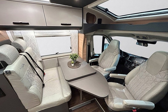 Knaus L!VE TI PLATINUM SELECTION 590 MF AUTOMAT Franskbädd ADAPTIV Farthållare 9 of 30