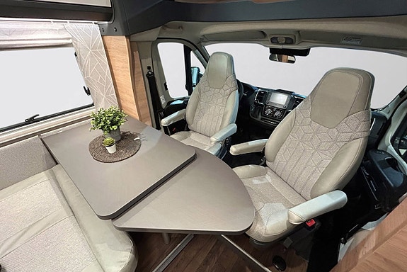Knaus L!VE TI PLATINUM SELECTION 590 MF AUTOMAT Franskbädd ADAPTIV Farthållare 10 of 30