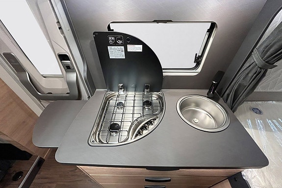 Knaus L!VE TI PLATINUM SELECTION 590 MF AUTOMAT Franskbädd ADAPTIV Farthållare 13 of 30