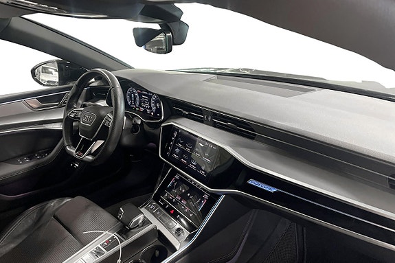 Audi A7 9 of 18