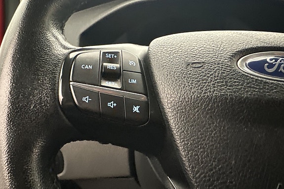Ford Transit Custom 15 of 23