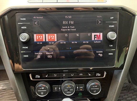 Volkswagen Passat Alltrack 10 of 12