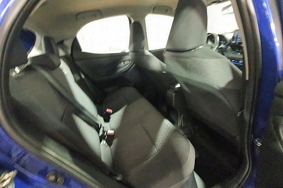 Toyota Yaris 16 of 22