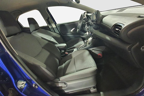 Toyota Yaris 15 of 22