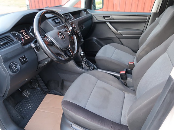 Volkswagen Caddy 8 of 12