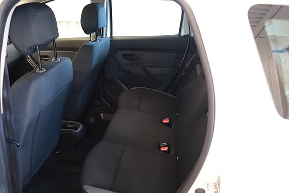 Dacia Duster 5 of 9