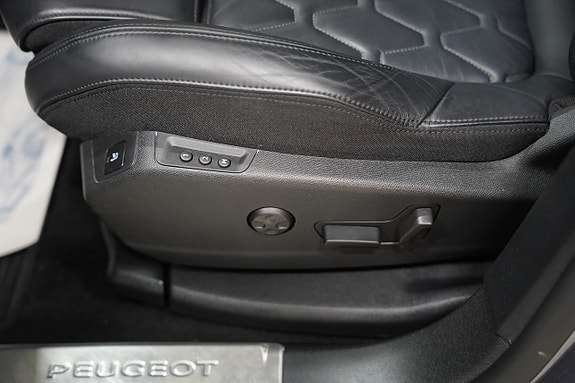 Peugeot 3008 8 of 22